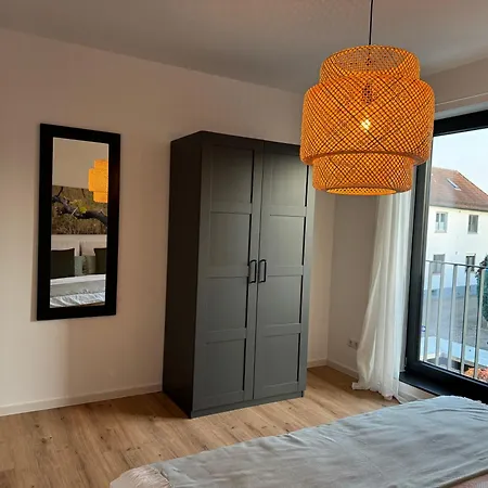 Moderne Ferienwohnung Mit Terrasse, Grill & Privatparkplatz Venningen Exterior foto